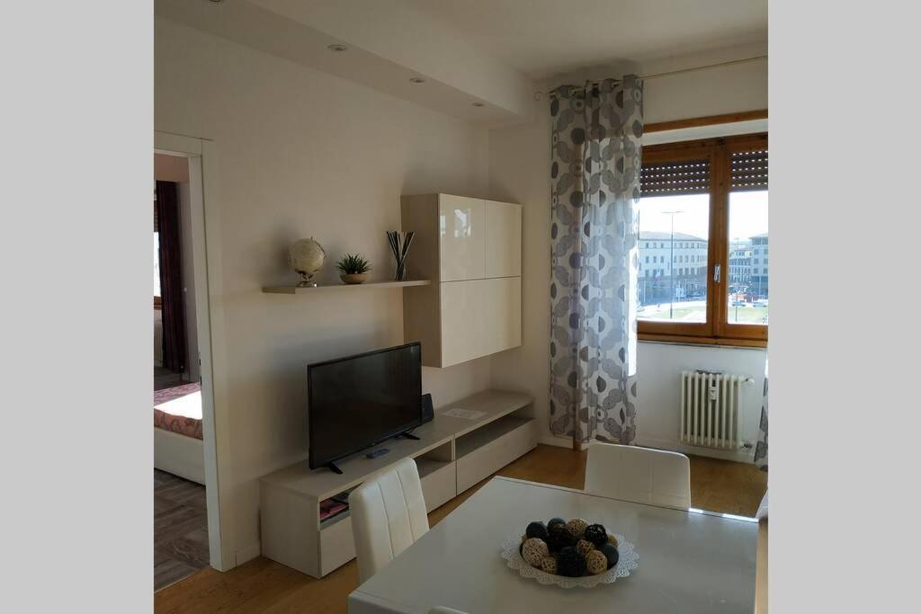 Shelley Apartment Florenţa Exterior foto